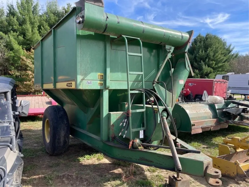 John Deere 400 Grain Cart