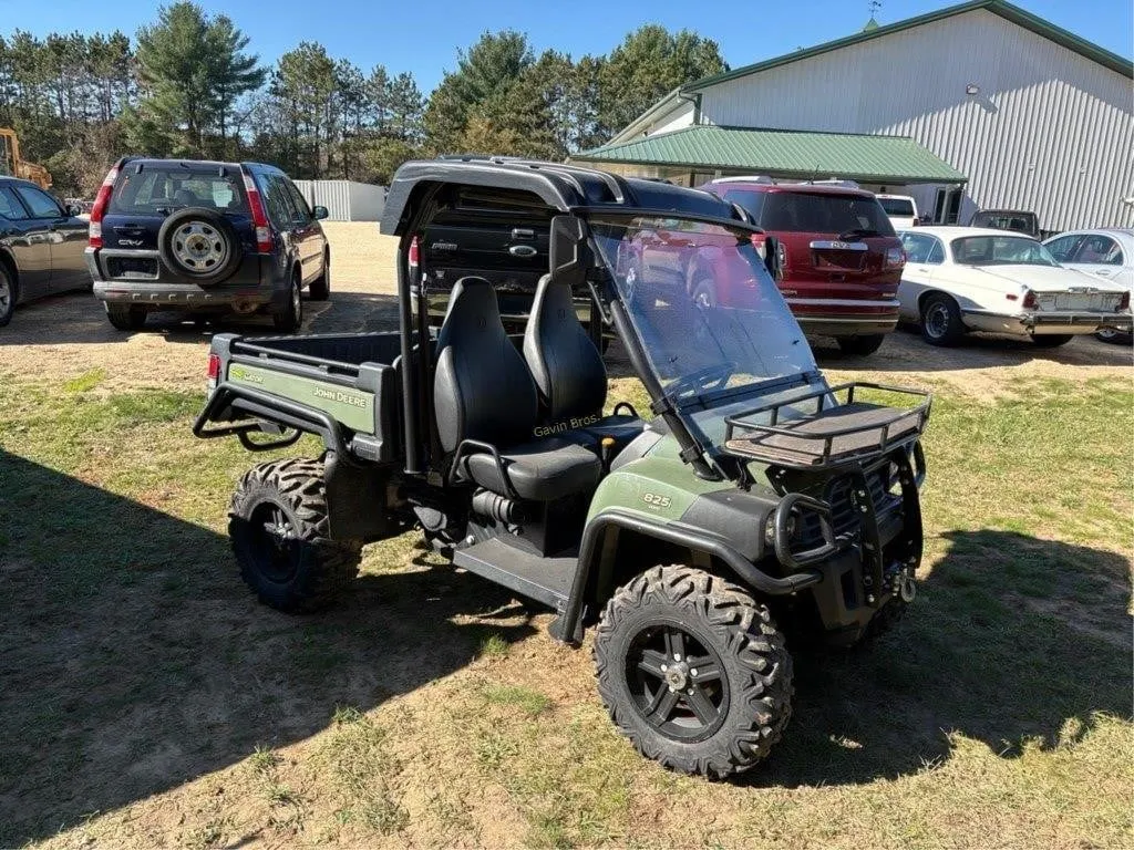John Deere Gator 825i Gator