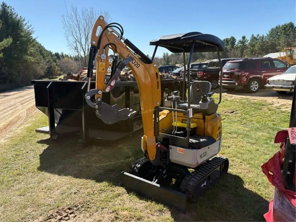 New HL020 Diesel Mini Excavator