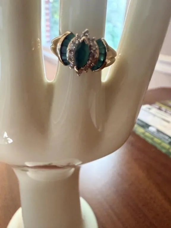 14K Gold Emerald Ring