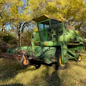 John Deere 6600 combine & JD 15' pkp platform w/ Sund pkp