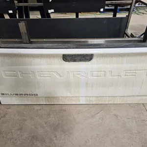 2025 Chevrolet Silverado Tailgate
 UNRESERVED