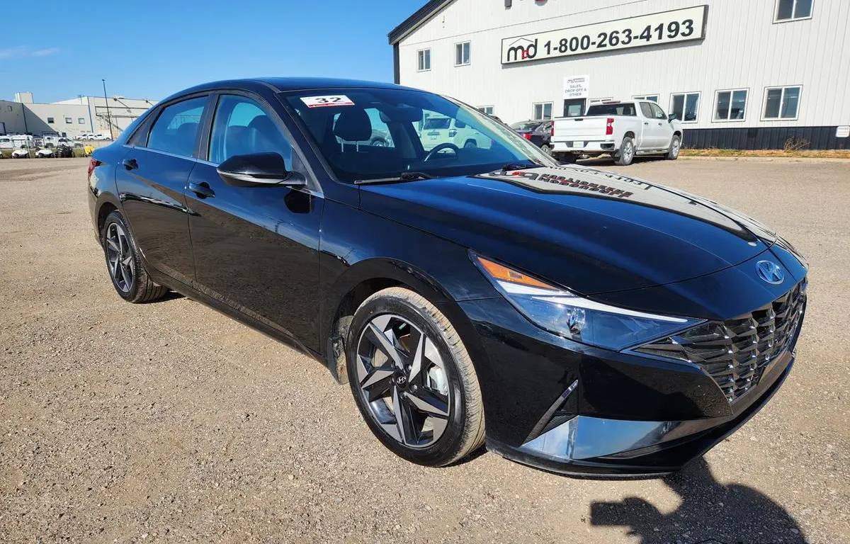 2023 Hyundai Elantra SEL Car