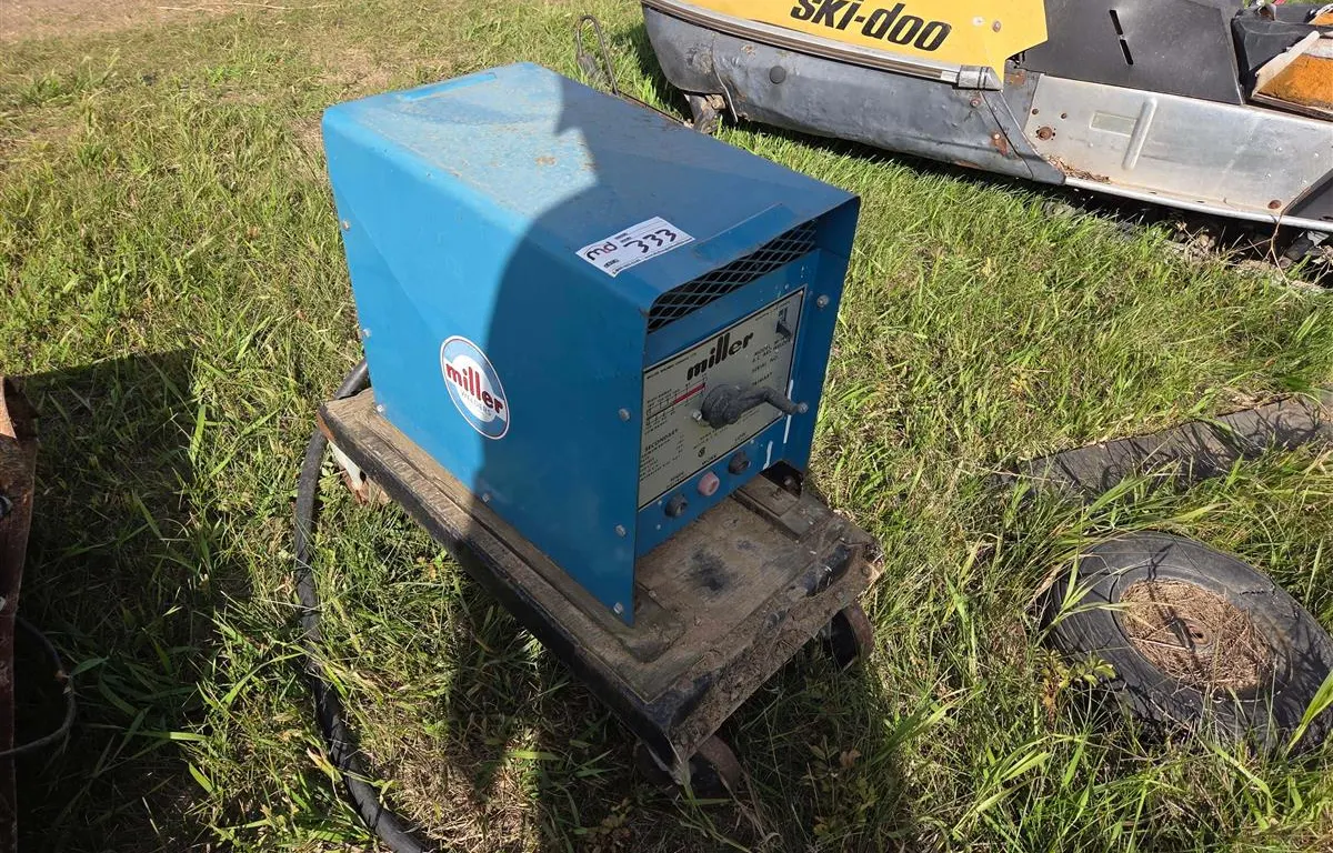 Miller M-180 AC Arc Welder
UNRESERVED