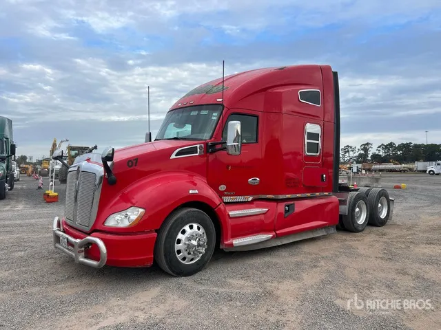 2019 Kenworth T680 6x4 T/A Sleeper Truck Tractor