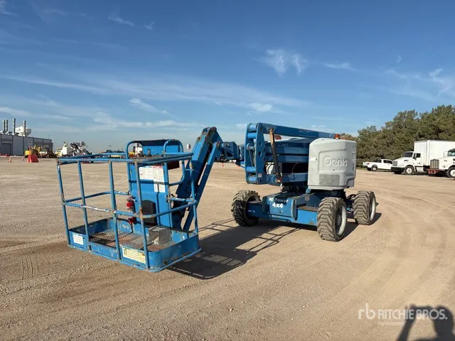 2015 Genie Z-45/25J 4WD Diesel Articulating Boom Lift