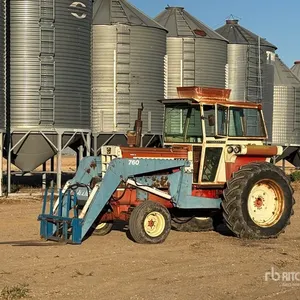 Cockshutt 1855 2WD Tractor
