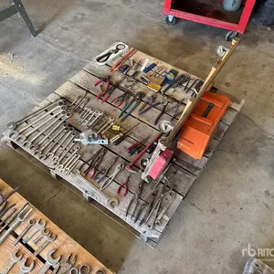 Quantity of Wrenches