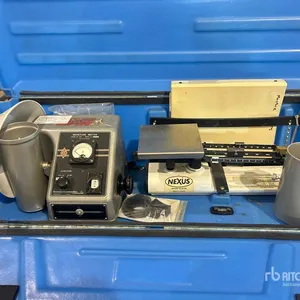 Dimo's Labtronics Moisture Tester Kit