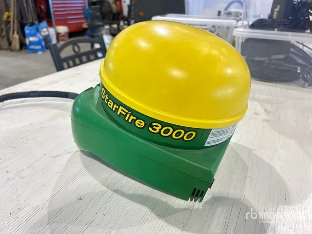 John Deere StarFire 3000 GNSS Receiver