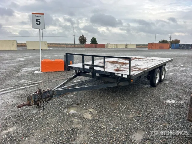2001 16 ft T/A Flatbed Trailer
