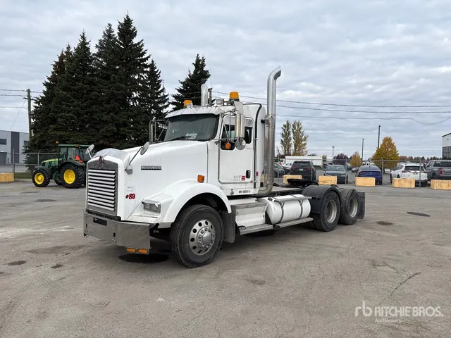 2013 Kenworth T800 6x4 T/A Day Cab Truck Tractor