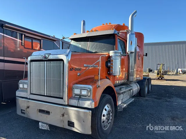 2015 Western Star 4900FA 6x4 T/A Sleeper Truck Tractor (Inoperable)