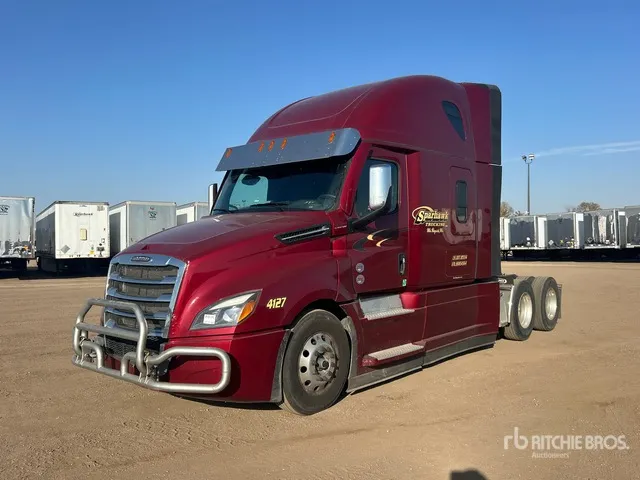 2025 Freightliner Cascadia 126 6x4 T/A Sleeper Truck Tractor