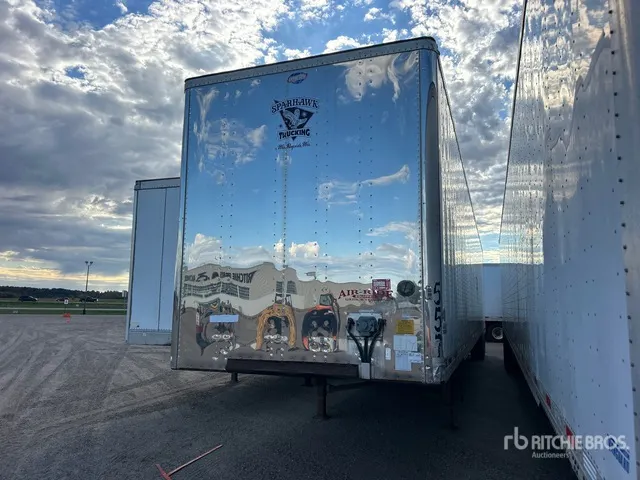2013 Utility VS2DX 53 ft x 102 in T/A Van Trailer