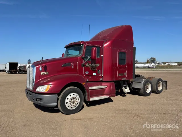 2010 Kenworth T660 6x4 T/A Sleeper Truck Tractor