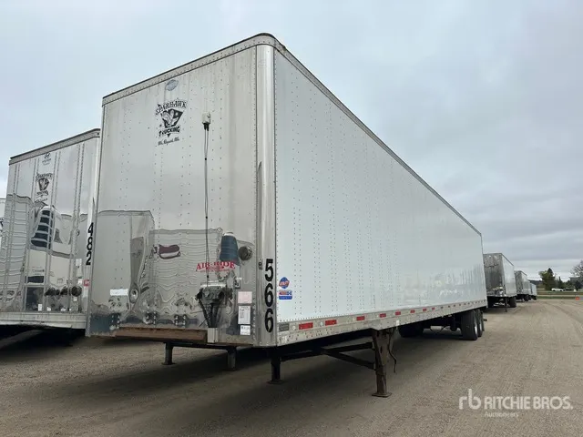 2013 Utility VS2DX 53 ft x 102 in T/A Van Trailer
