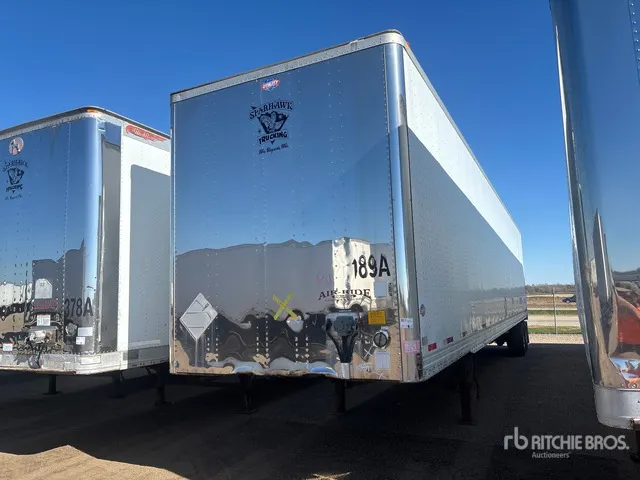 2009 Utility VS2DX 48 ft x 102 in T/A Van Trailer