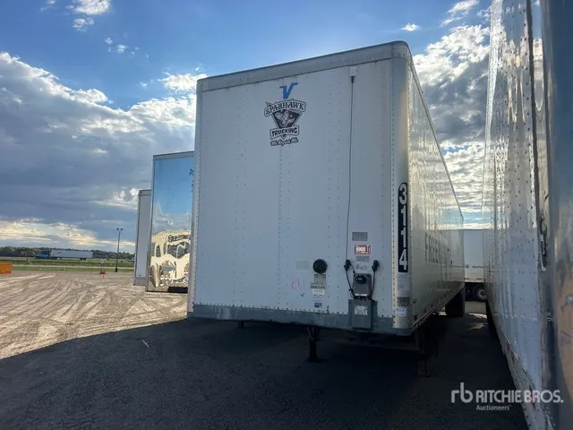 2017 Vanguard MaxCube 53 ft x 102 in T/A Van Trailer