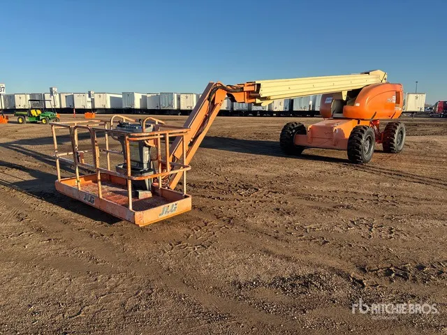 2000 JLG 660SJ 4WD Diesel Telescopic Boom Lift