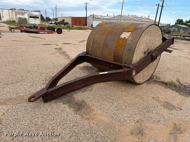Pull type roller