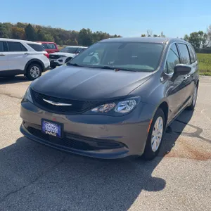2021 Chrysler Voyager Mini Van (Has WI Title)