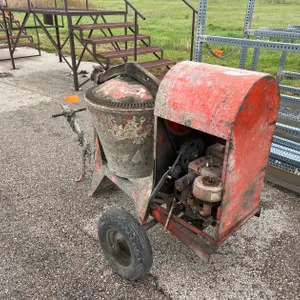 (1) Towable Gas Powered Concrete Mixer
