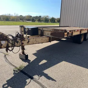 1992 24' Wisconsin 16-Ton Tilt-Bed Trailer (Has WI Title)