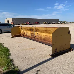 Quality Welding Service Loader Bucket Snow Pusher