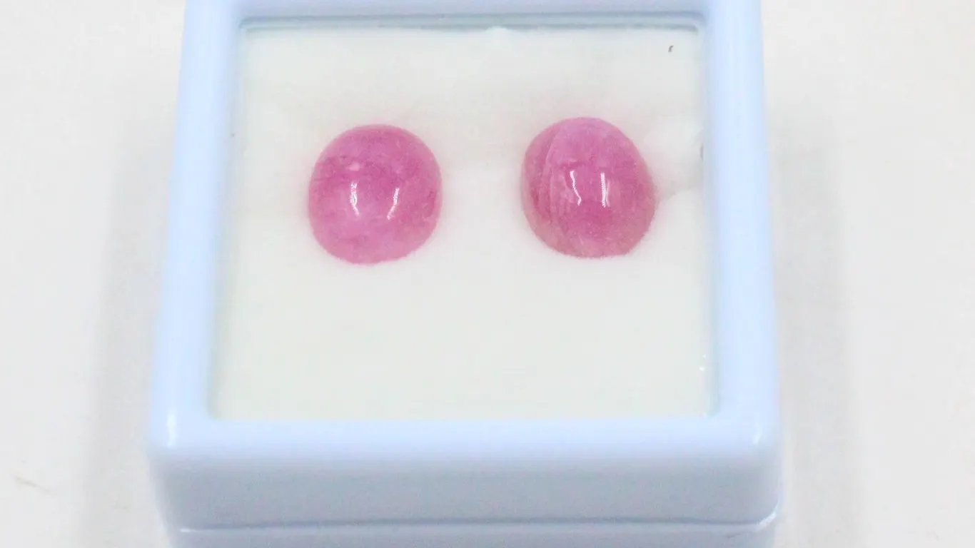 #106-NATURAL RED RUBY GEMSTONE 13.70CT