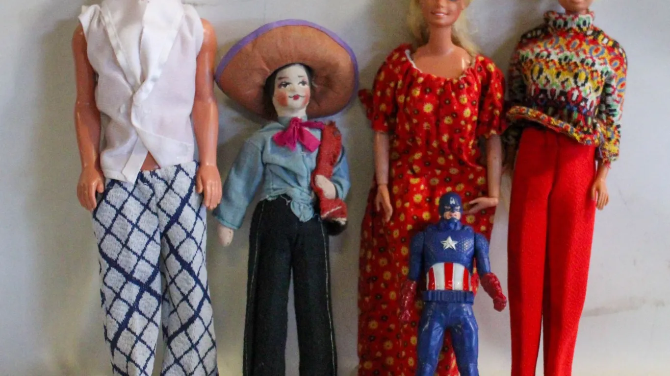 VINTAGE BARBIES AND KEN