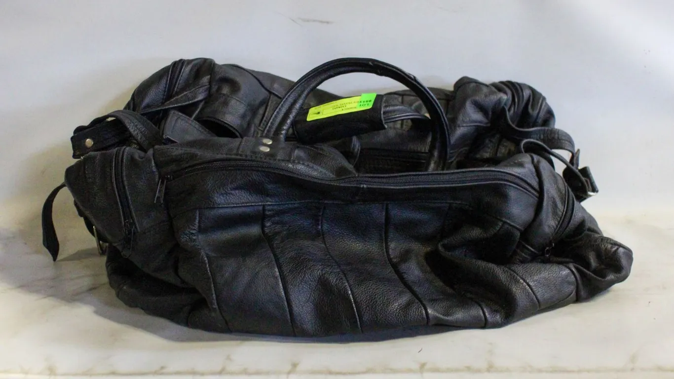 LEATHER TRAVEL BAG