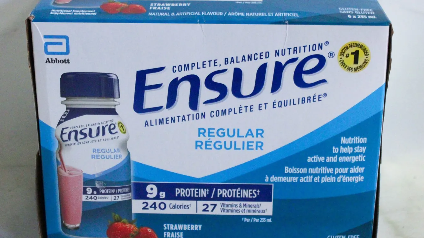 ENSURE STRAWBERRY 6PK COMPLETE