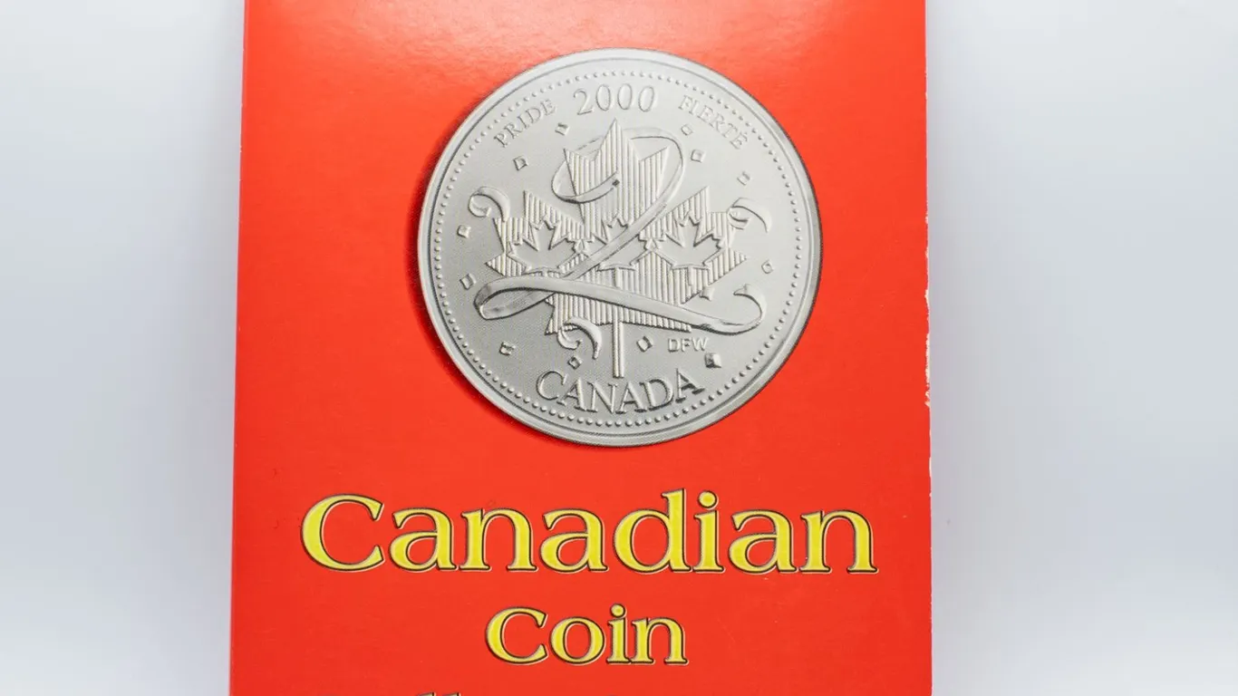 CANADIAN COIN COLLECTING KIT MILLENNIUM SET FULL