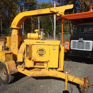 1993 Brush Bandit Chipper
