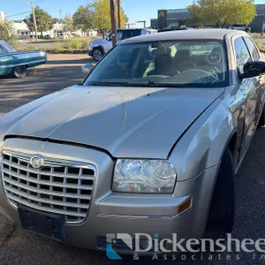 2009 Chrysler 300 Touring Signature, 2C3KA53V29H615334-KEY
