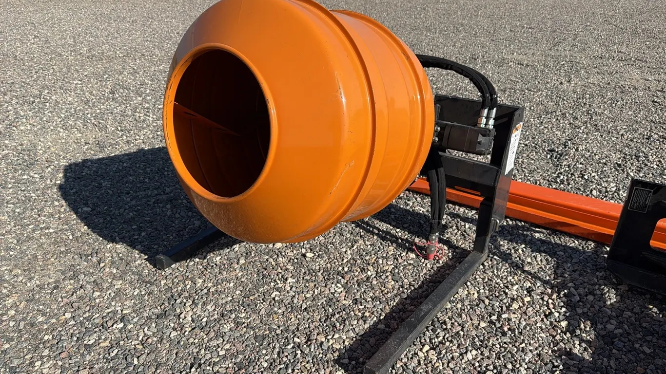 ID 2013 Skid Steer Hydraulic Cement Mixer