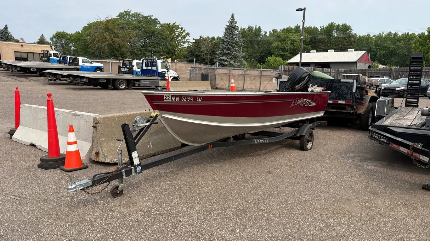 Boating Guidebooks Lund Boat & Trailer – Global Auction Guide