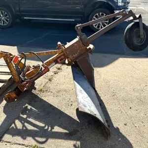 Hydraulic Pusher Attachment