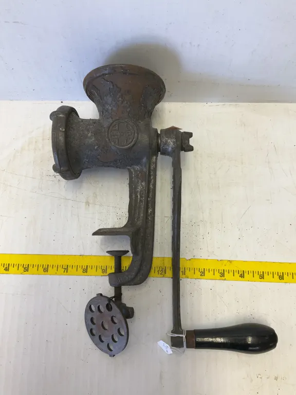 Vintage Griswold Hand Crank Meat Grinder