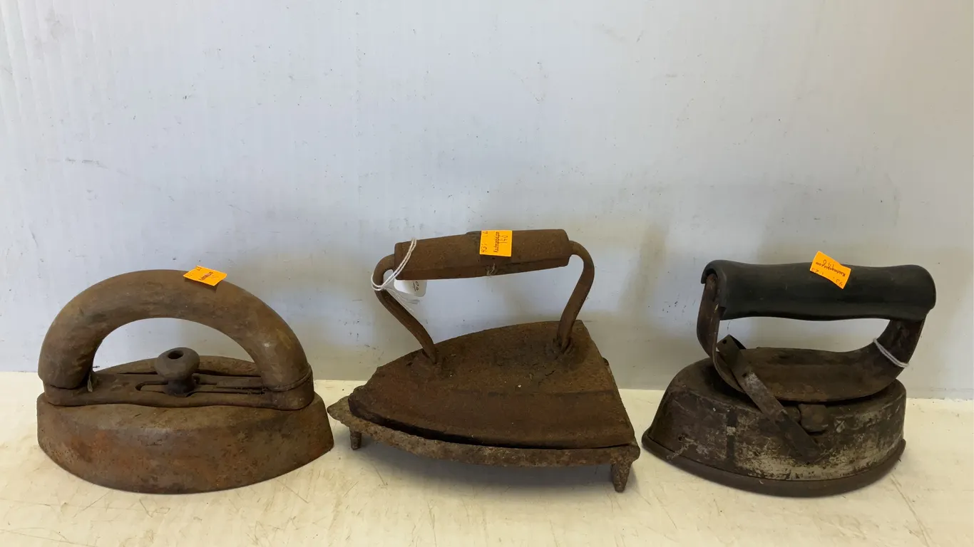 3 Vintage Sad Irons