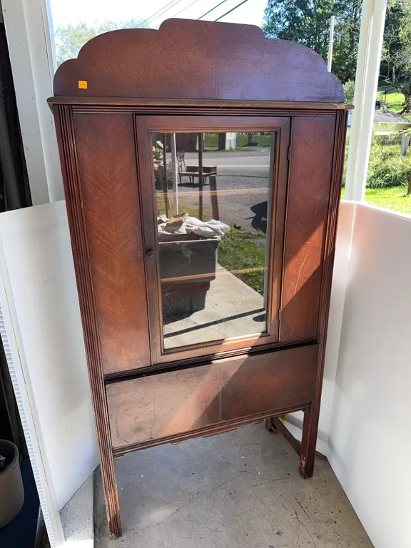 Armoire