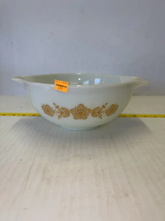 Vintage Cinderella Butterfly Gold Mixing Bowl