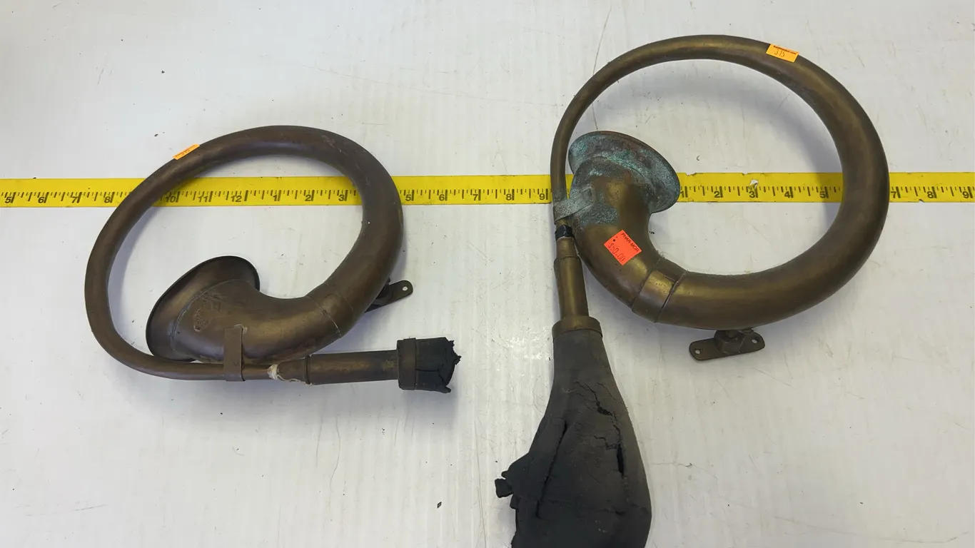 (2) Vintage Brass Bulb Horns
