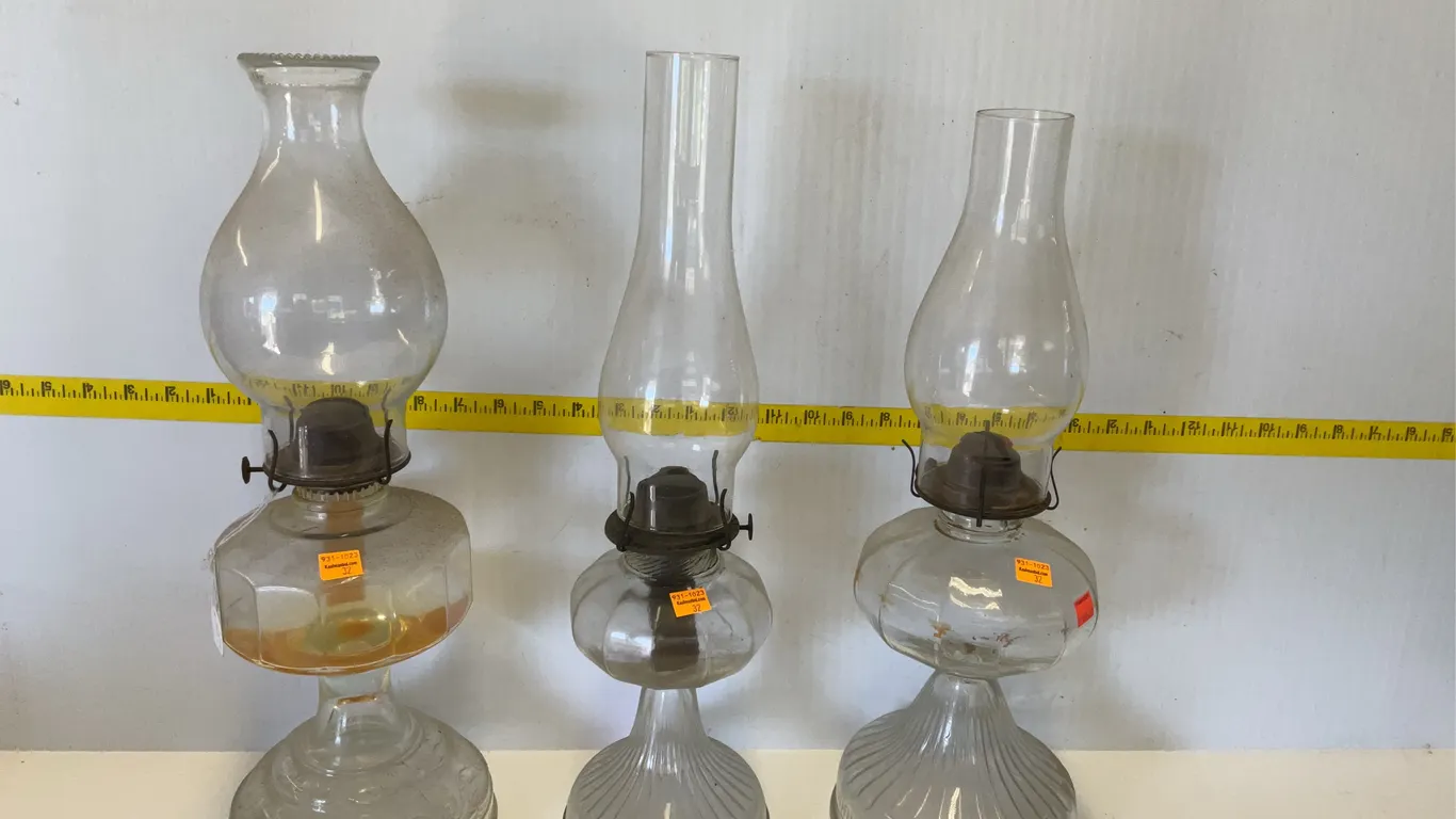 3 Vintage Oil lamps