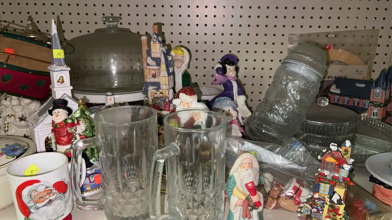 Holiday Decor, Glassware