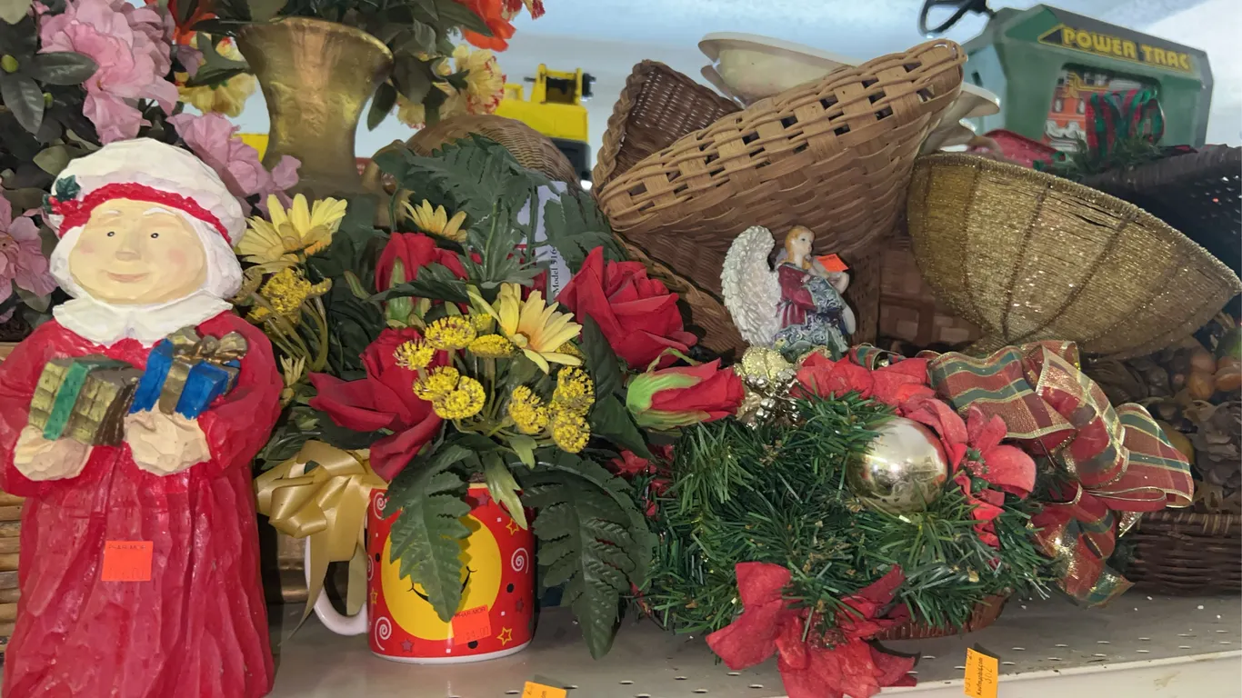Christmas and Holiday Decor