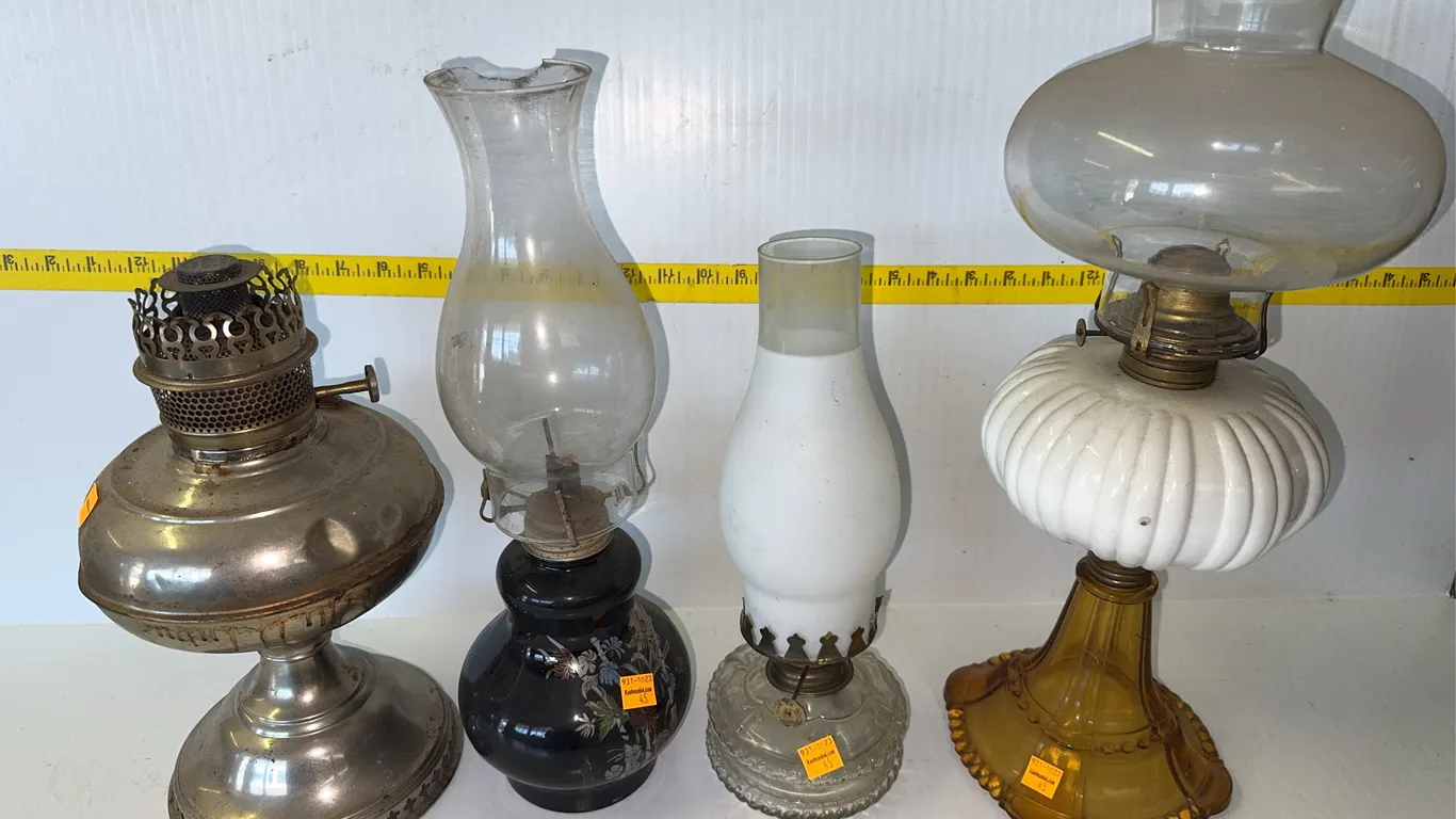(4) Oil Lamps