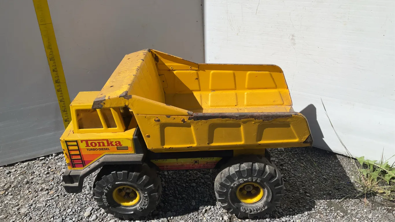 Vintage Tonka Toys Metal Dump Truck