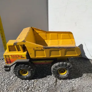 Vintage Tonka Toys Metal Dump Truck
